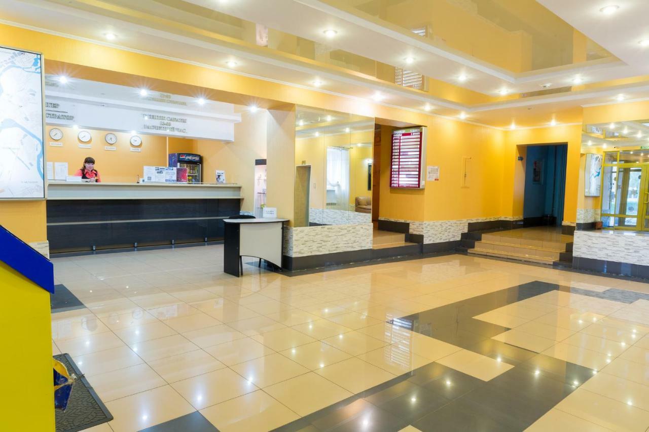 Tourist Hotel Ustʼ-Kamenogorsk Exterior foto